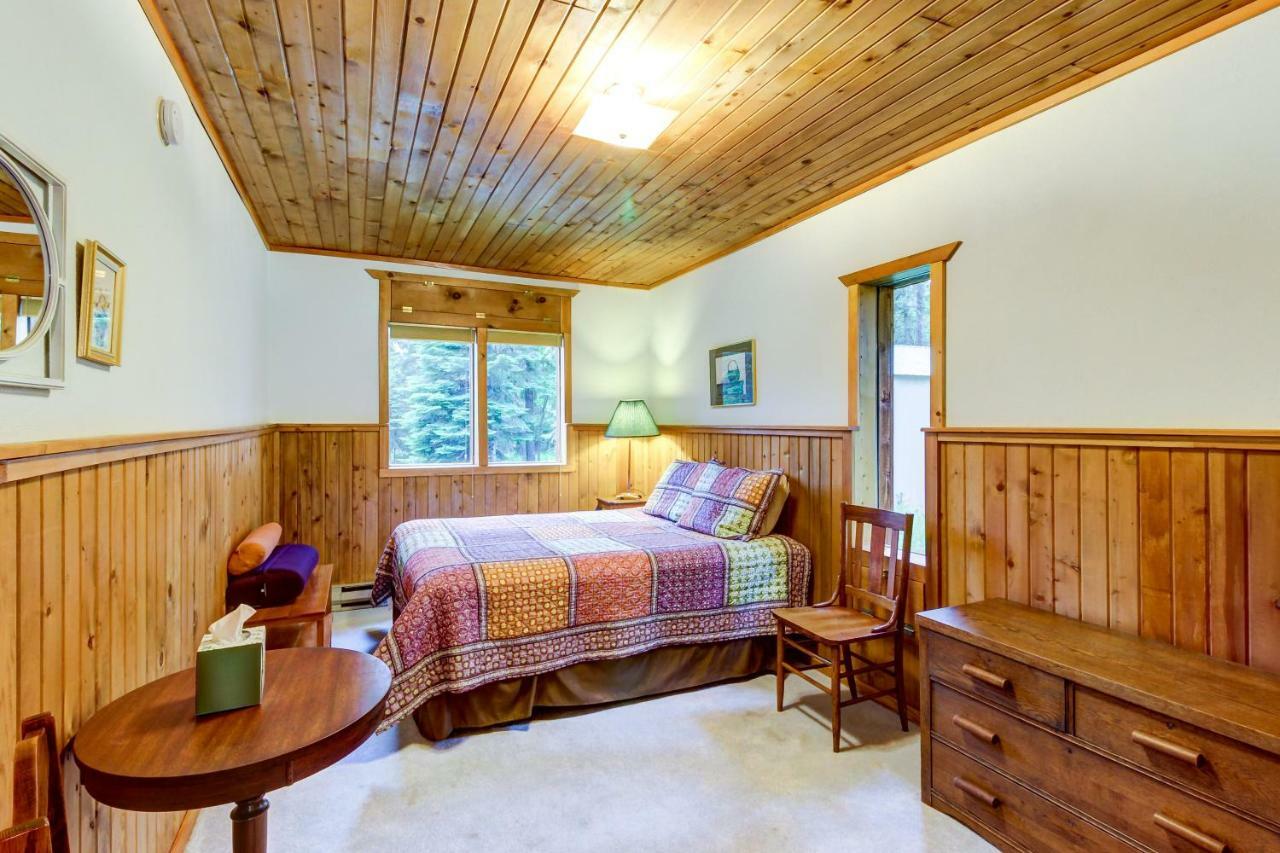 Foothill Cabin Creston Екстер'єр фото